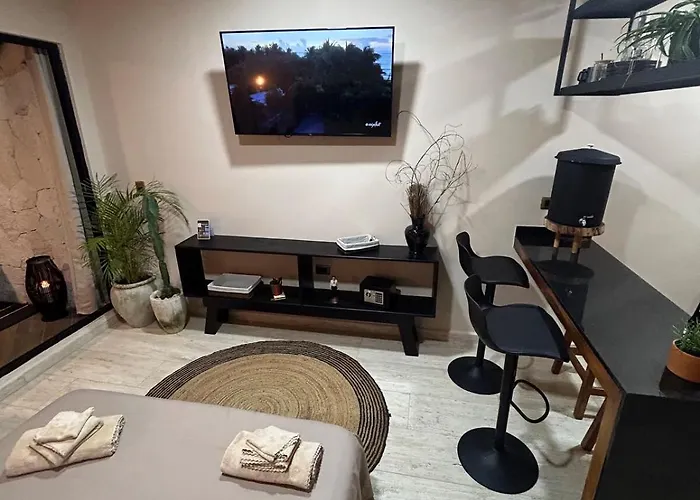 Bokoba Naia Apartment *